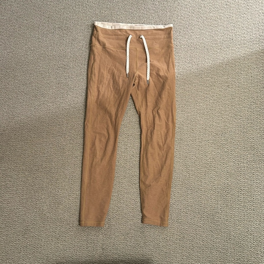Vuori gently used yoga drawstring pants.
